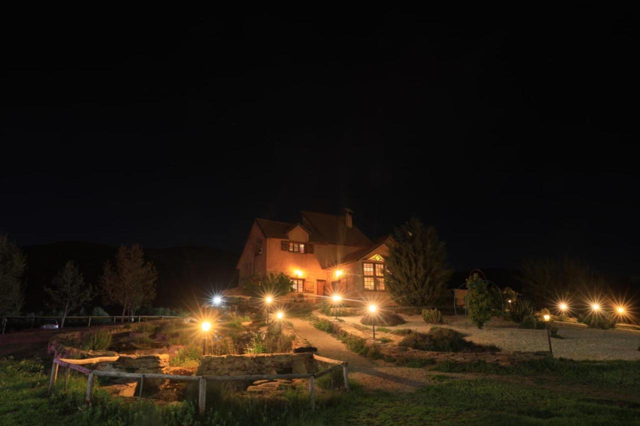 Ferme D’hôte La Vallée Azrou Exterior foto